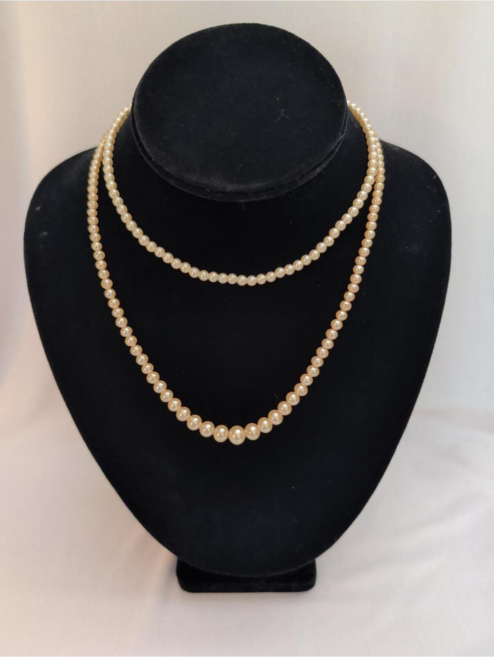 Vintage 1950's Classic Set of 2 Faux Pearl Necklaces - Picture 2 of 6